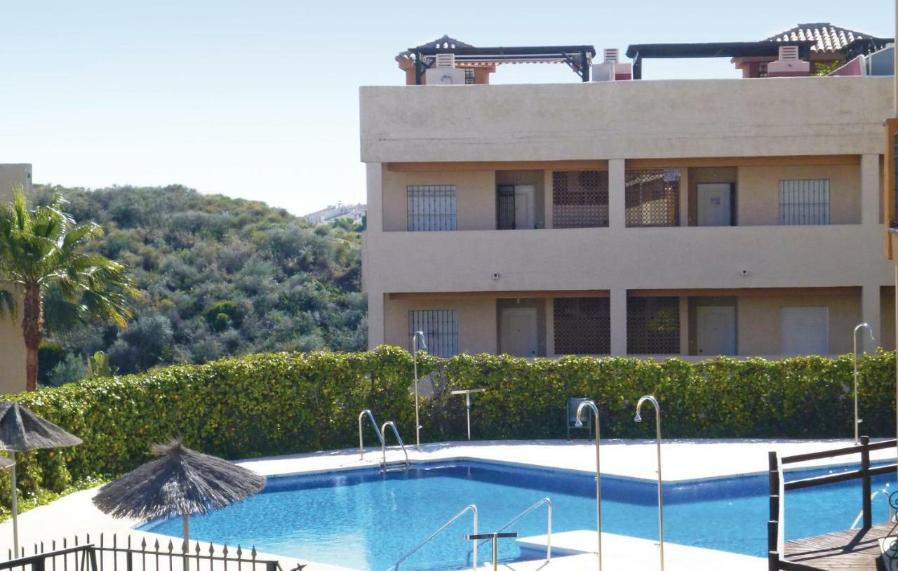 Beautiful In Mijas Costa With 2 Bedrooms, Wifi And Outdoor Swimming Pool Apartamento Sitio de Calahonda